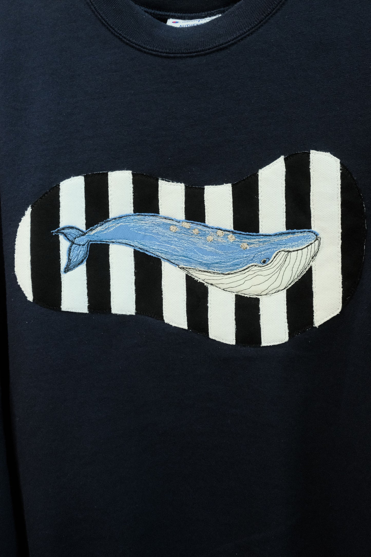 whale portrait crewneck *MEDIUM*