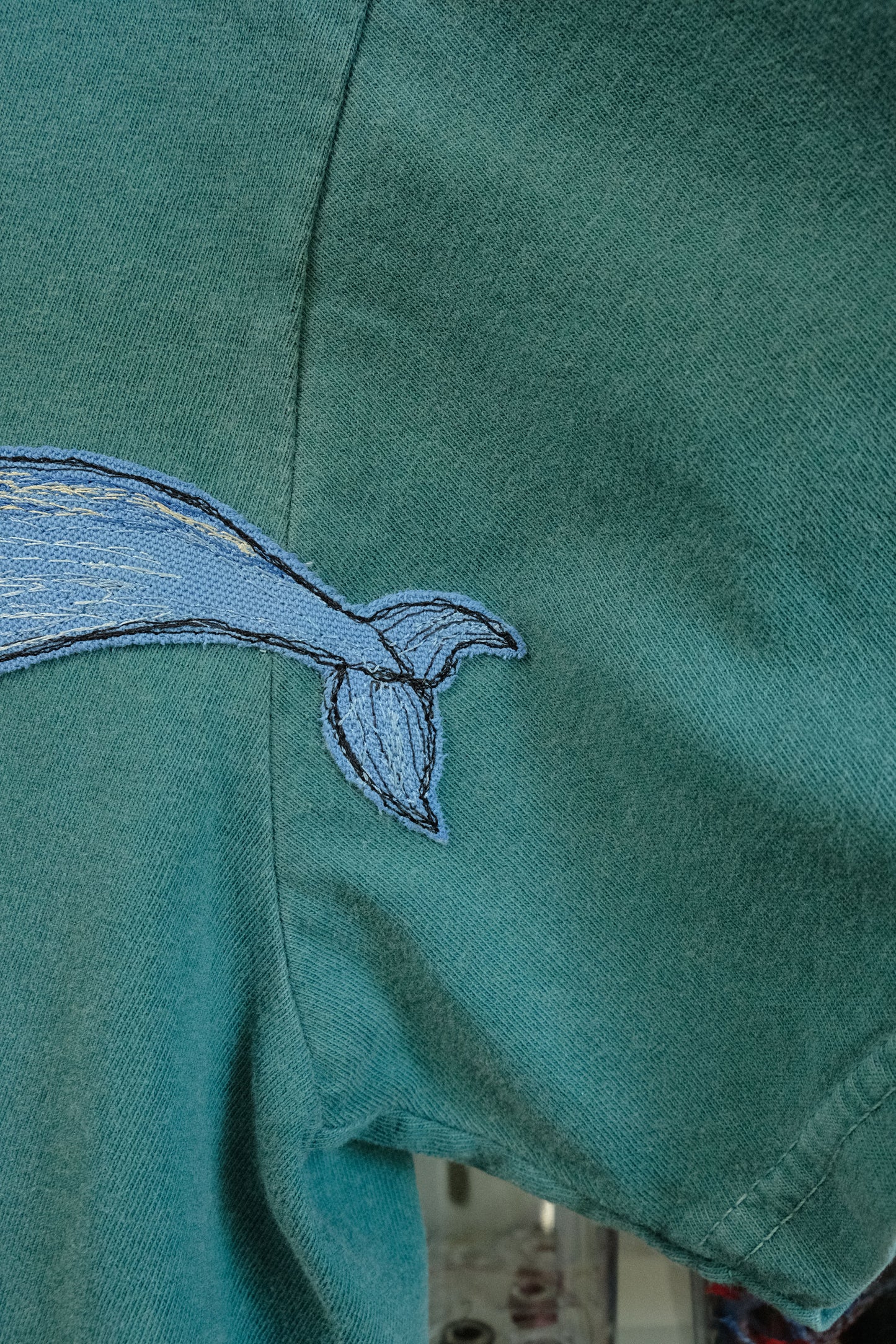 double whale tee *MEDIUM*