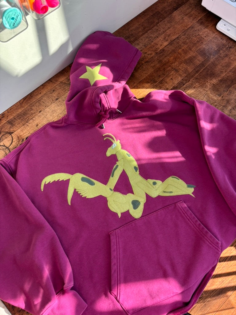 mega mantis star hoodie *women's S oversized*