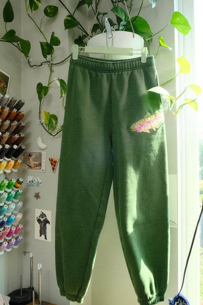 trout sweatpants *X SMALL oversized*