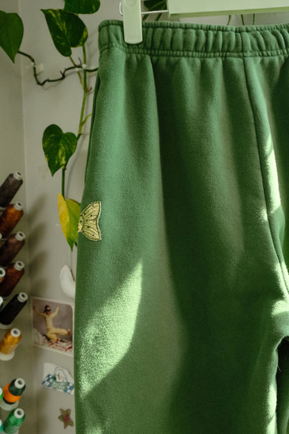 trout sweatpants *X SMALL oversized*