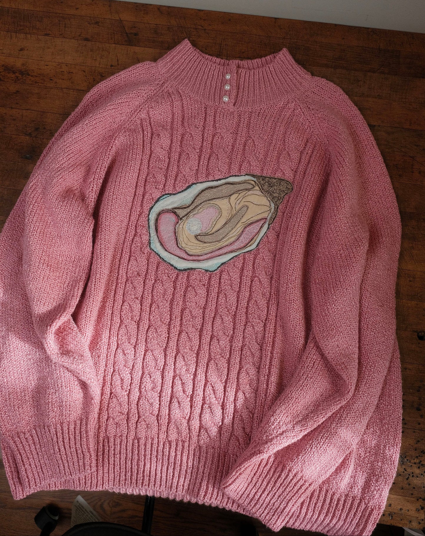 mother of pearl! oyster knit crew *xl*