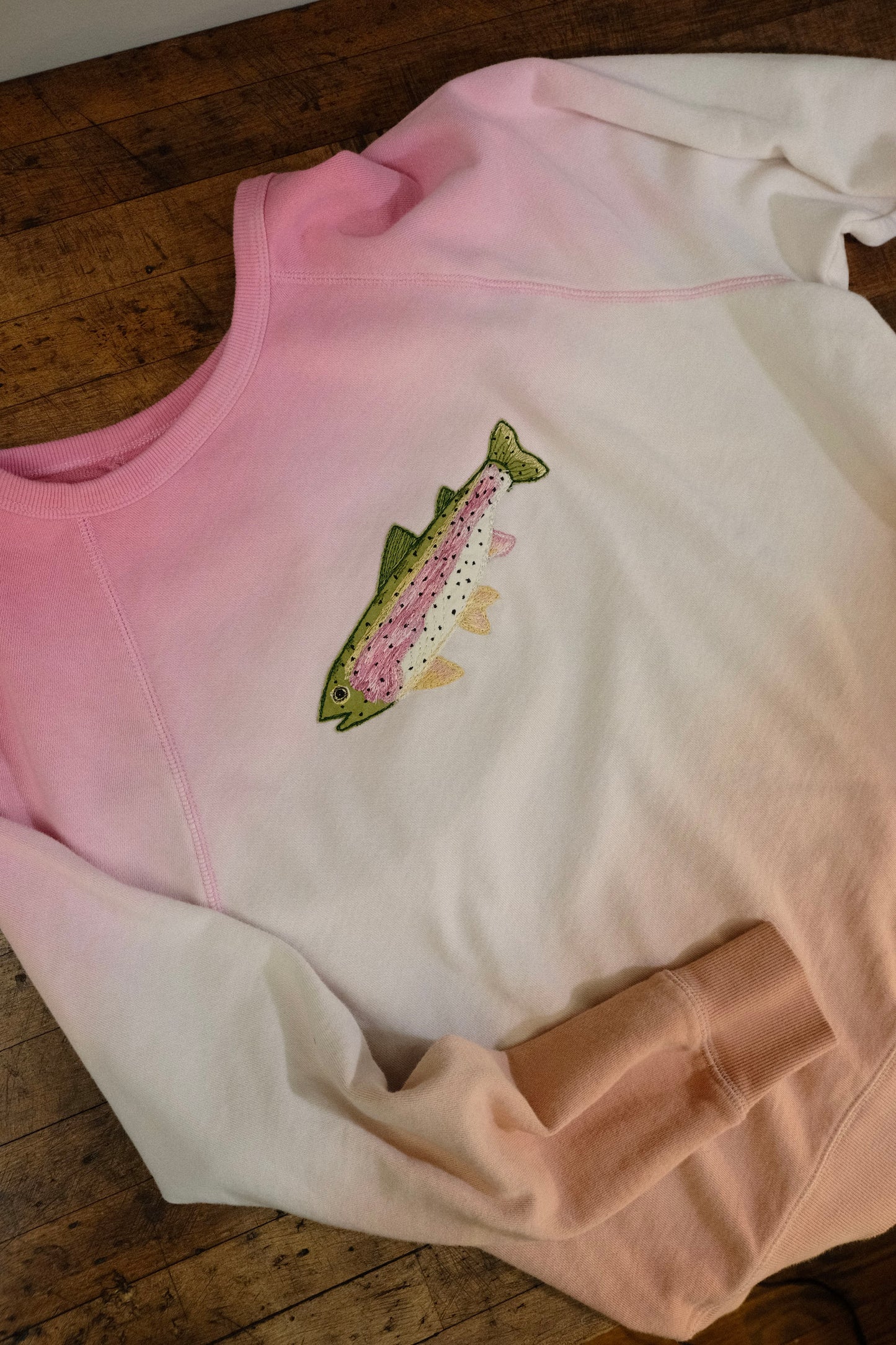 rainbow trout crewneck *medium*