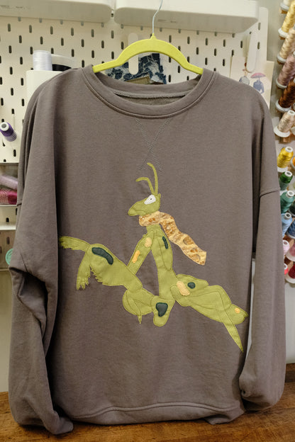 autumnal mantis crewneck *large*