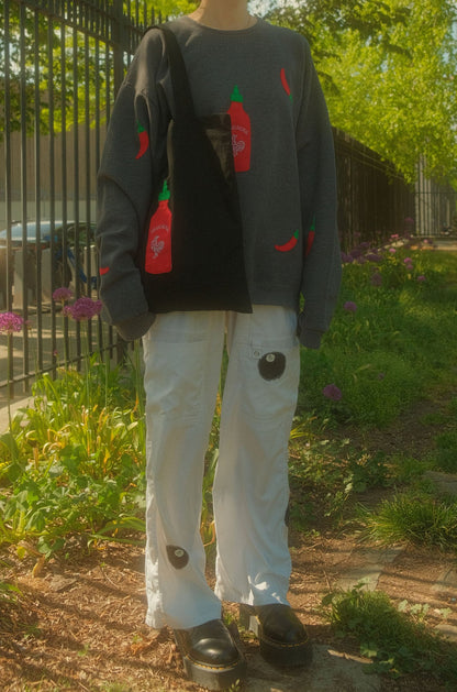 sriracha crewneck *L*