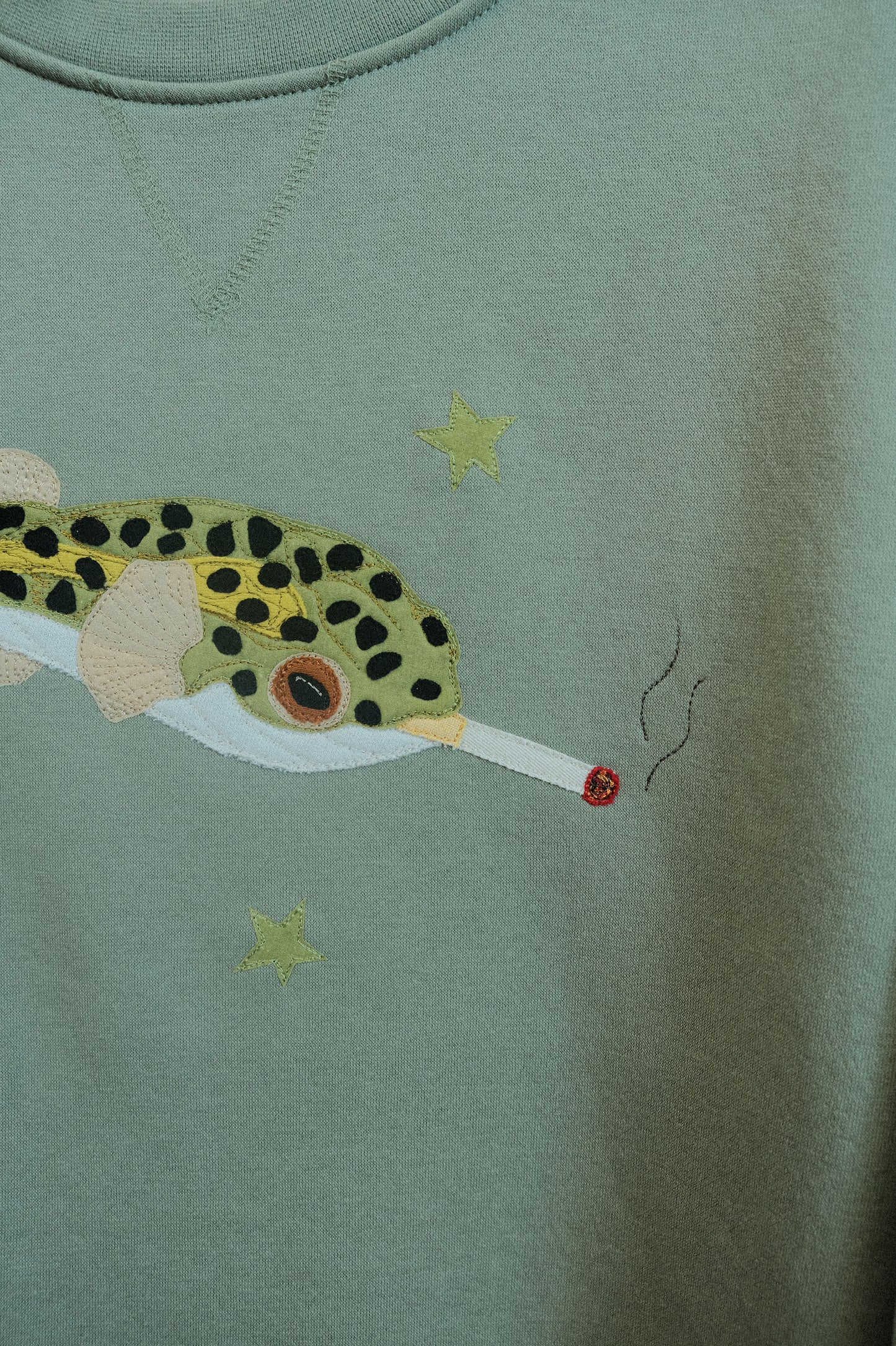 pufferfish crewneck *LARGE*