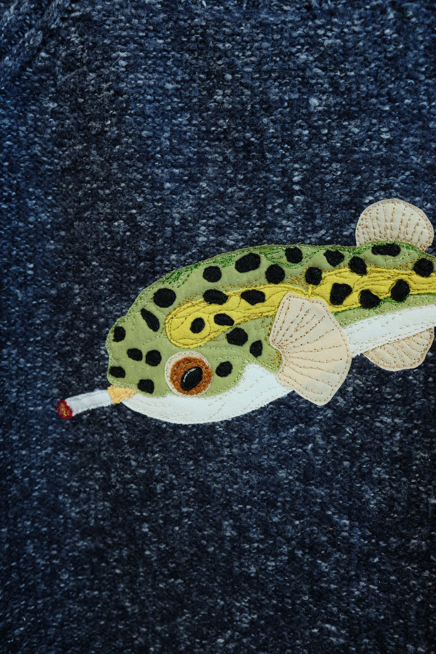 pufferfish turtleneck sweater *women's MEDIUM*