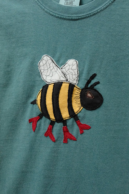 bee in boots tee *large*