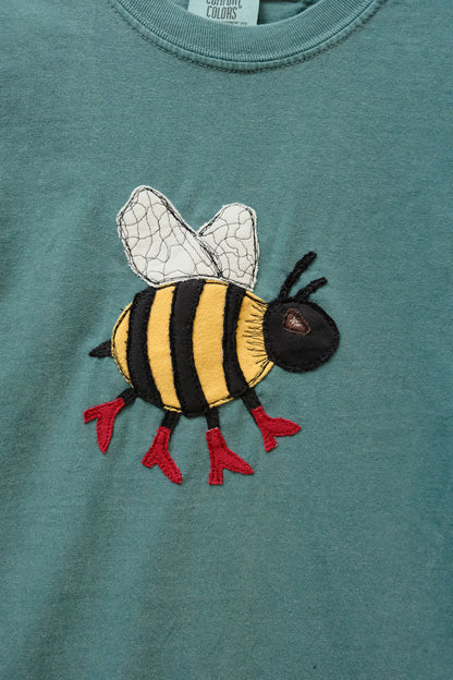 bee in boots tee *large*