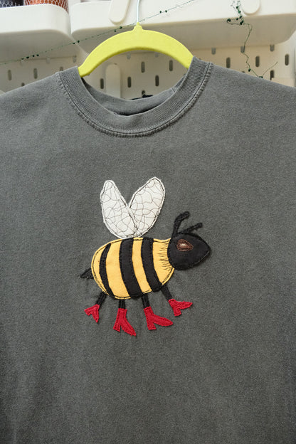 bee in boots tee *small*