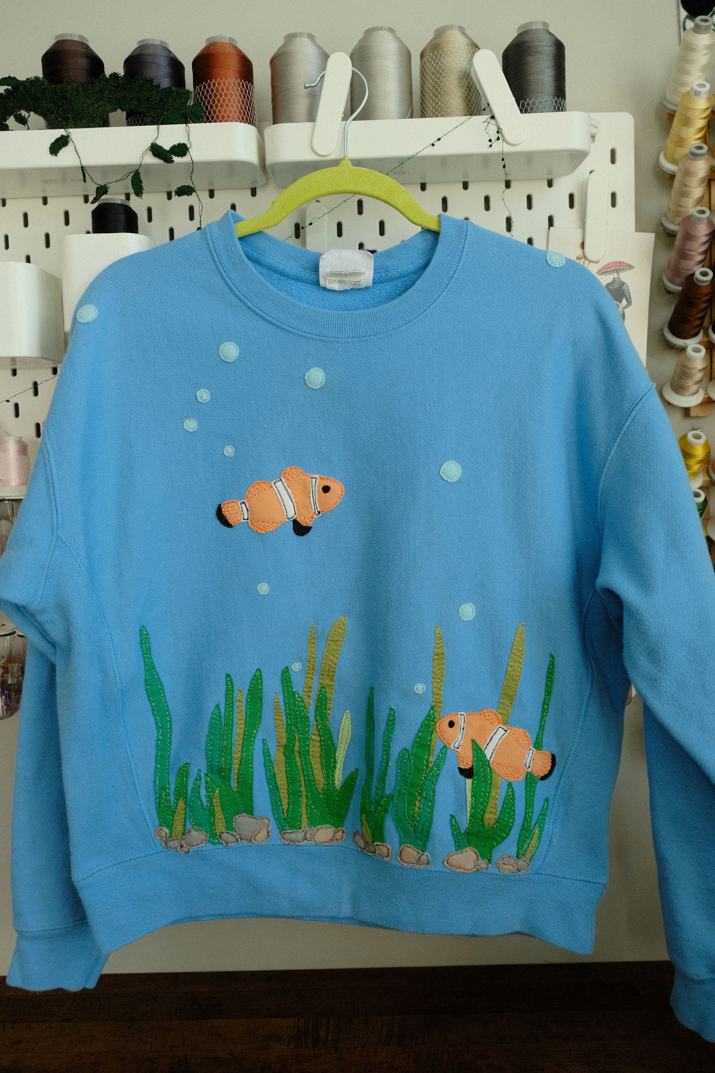 fish tank sweater *small/medium*