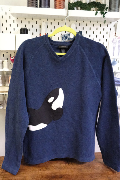 orca sweater *small*