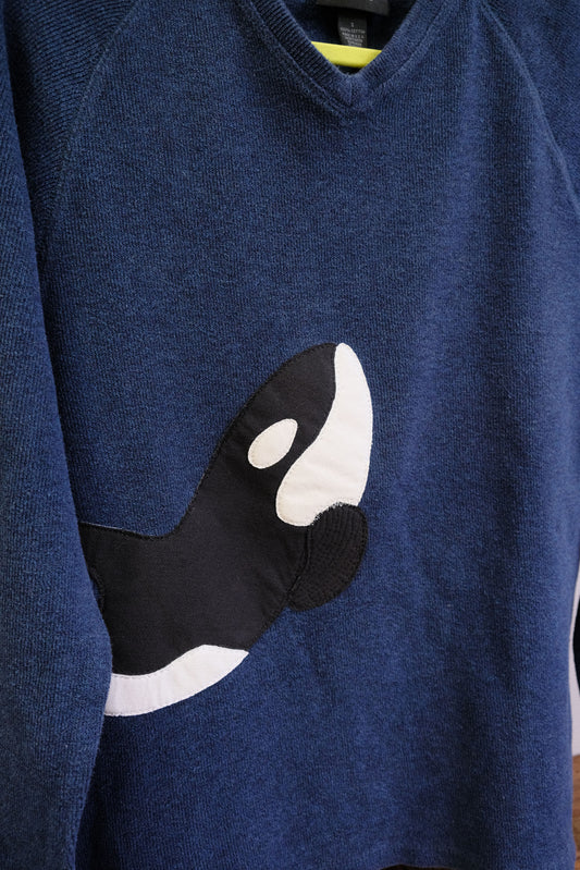 orca sweater *small*
