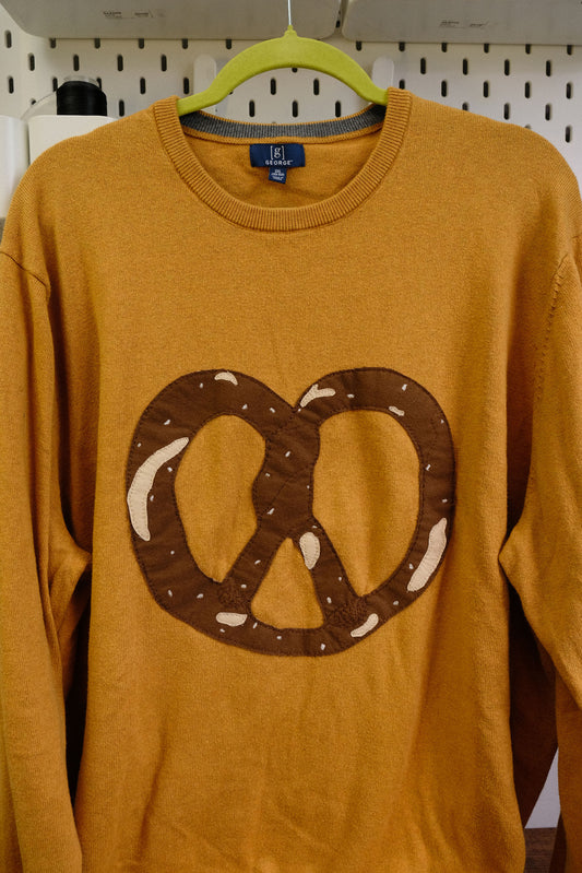 pretzel sweater *XXL*